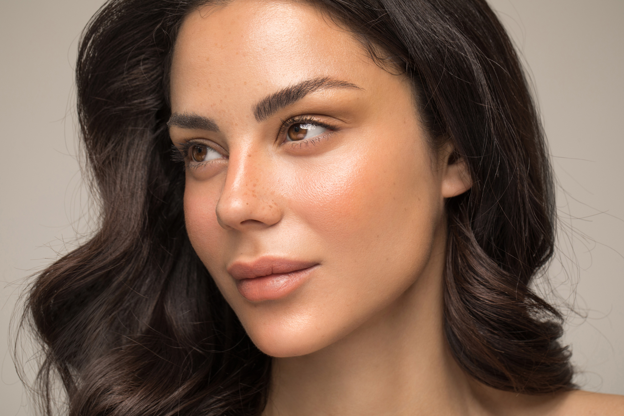 Beauty portrait of young woman